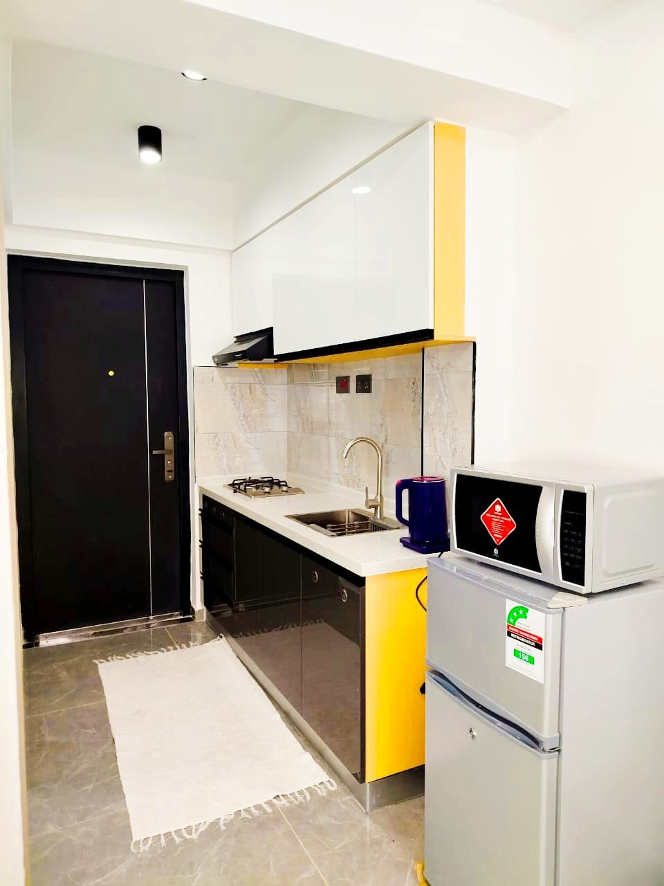 Cozy 1-Bedroom Apartment in Kileleshwa - Image 17