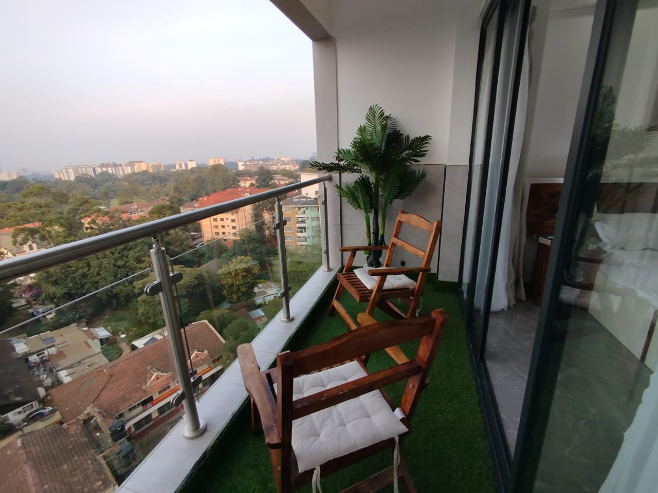 Cozy 1-Bedroom Apartment in Kileleshwa - Image 36