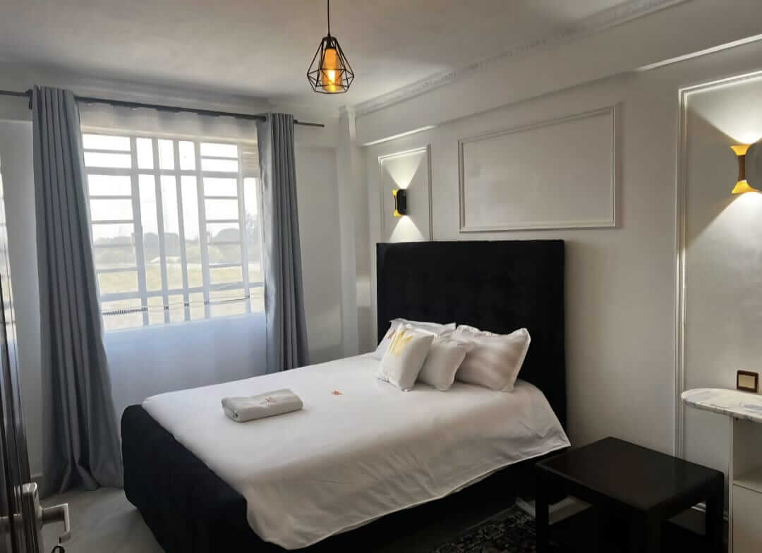 Nanyuki, Muthaiga Dark Blue - Image 5